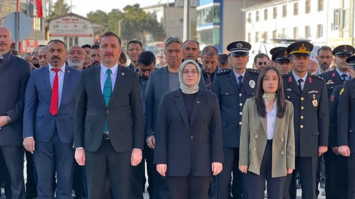 Gazi Mustafa Kemal Atatürk’ün ebediyete irtihalinin 87. yıl dönümü dolayısıyla ilçemizde anma programı düzenlendi.